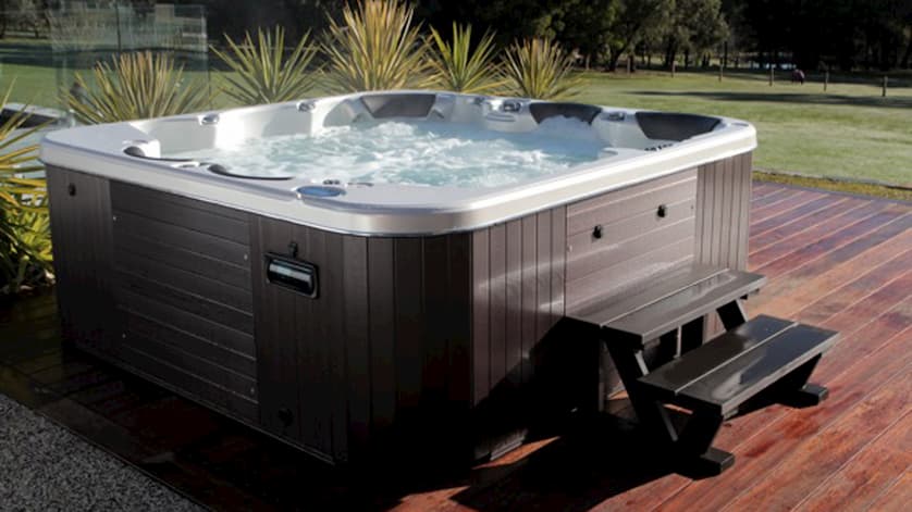 Square Spas That’ll Bring Your Home from Zero to a Hundred | lifestylemanor