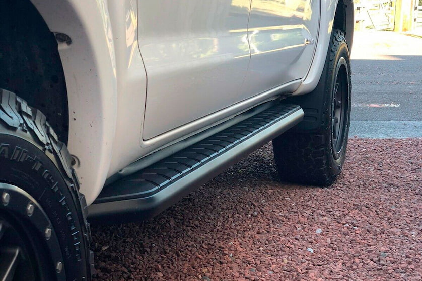 toyota hilux step bars