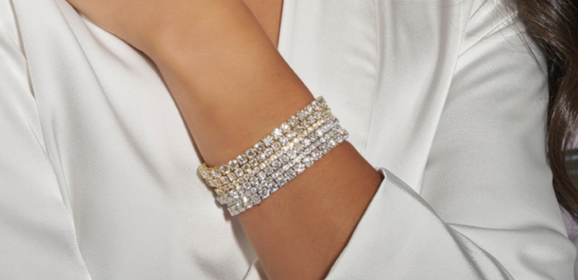 Timeless Elegance: How to Choose and Wear Tennis Bracelets?